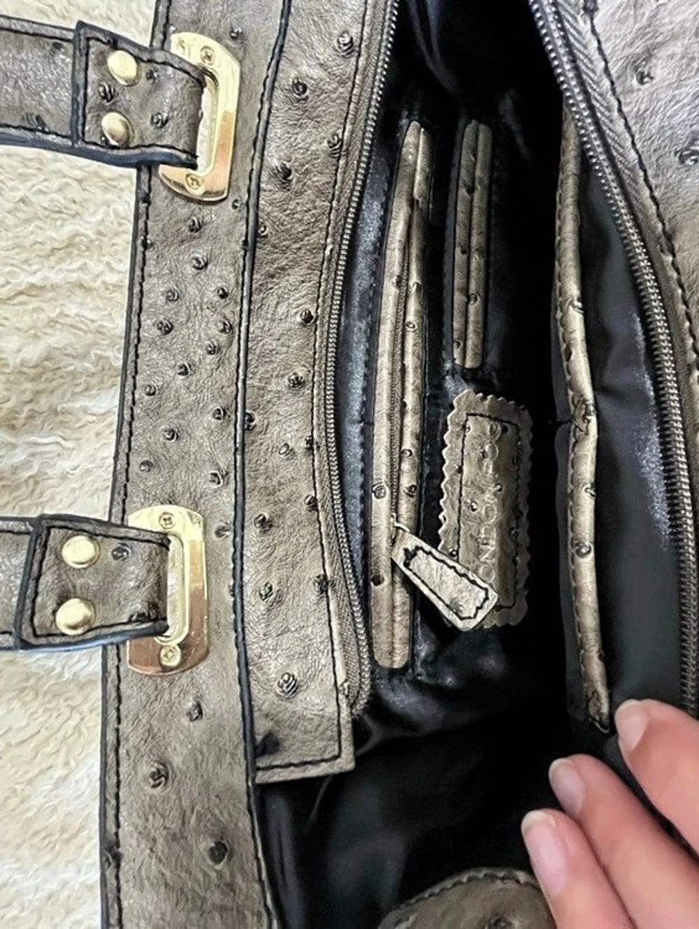 London Fog Faux Ostrich Purse - Picture 3 of 10